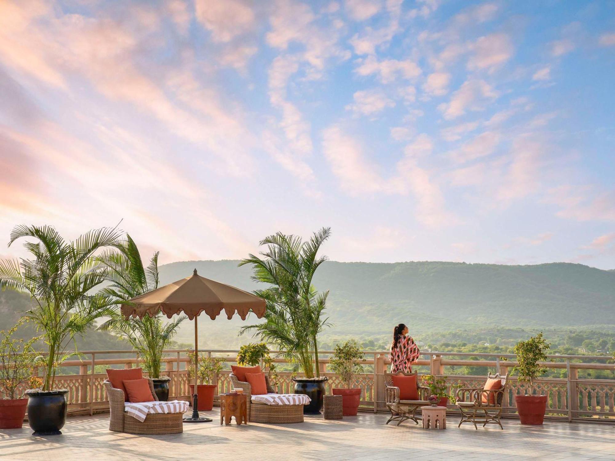Fairmont Jaipur Ξενοδοχείο Εξωτερικό φωτογραφία The Oberoi Udaivilas Palace